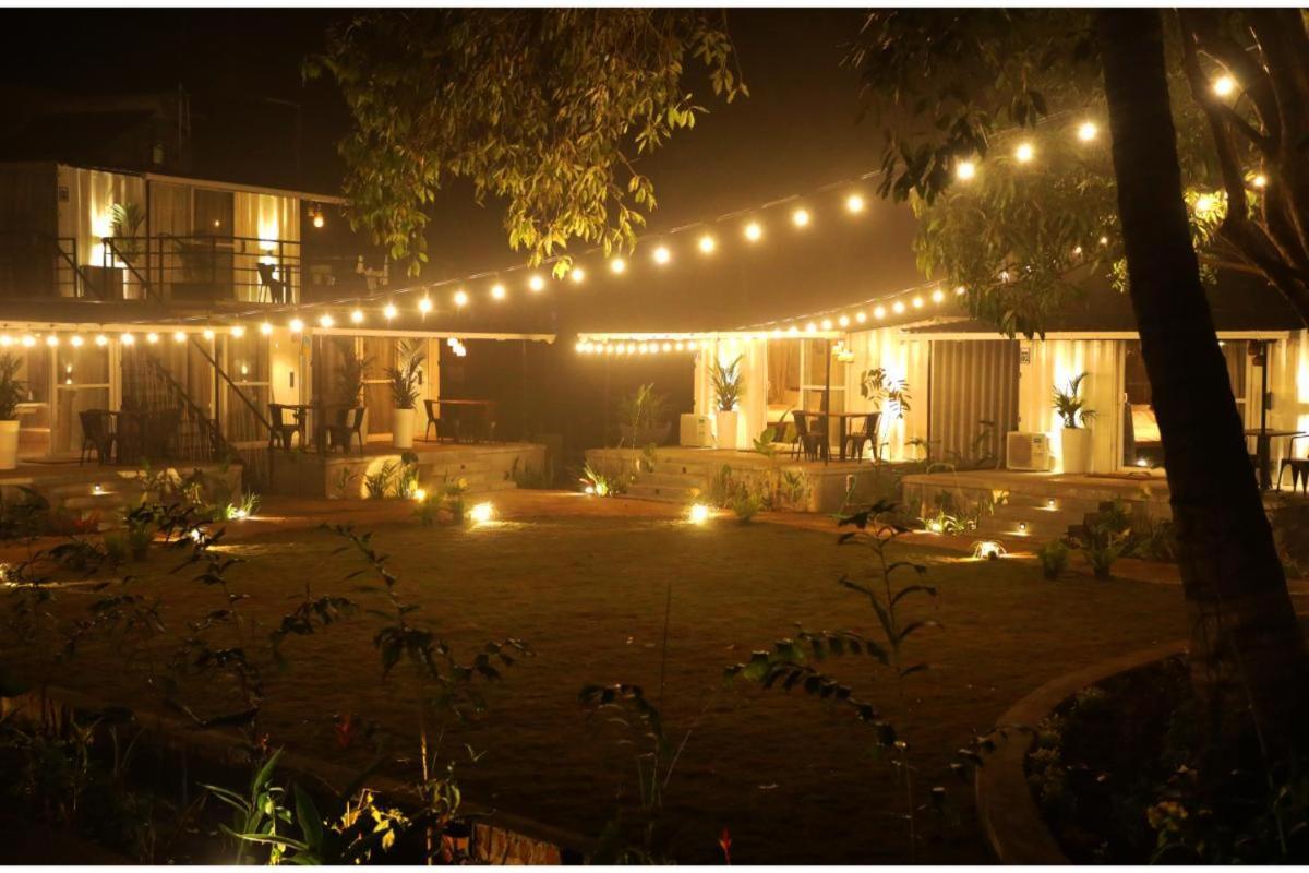 Out Of Box Living Kashid,Murud 外观 照片