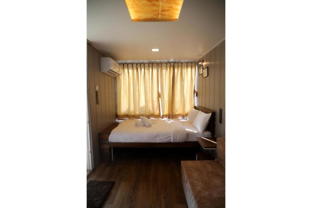 Out Of Box Living Kashid,Murud 外观 照片